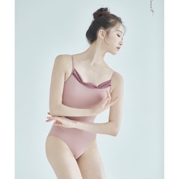 Korean Majouet Ballet Leotard danceware - New with tag on - Picture 3 of 6